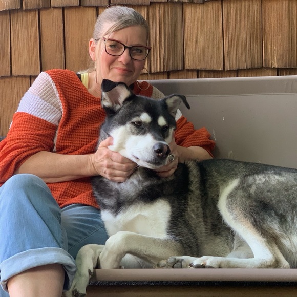 Meet your Posher, Myla - Picture 1 of 1